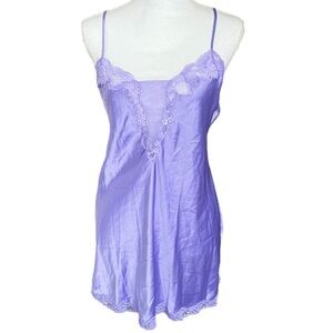 Victorias Secret Vintage Purple Lilac Satin Silky Chemise NWT Med Lace Lingerie